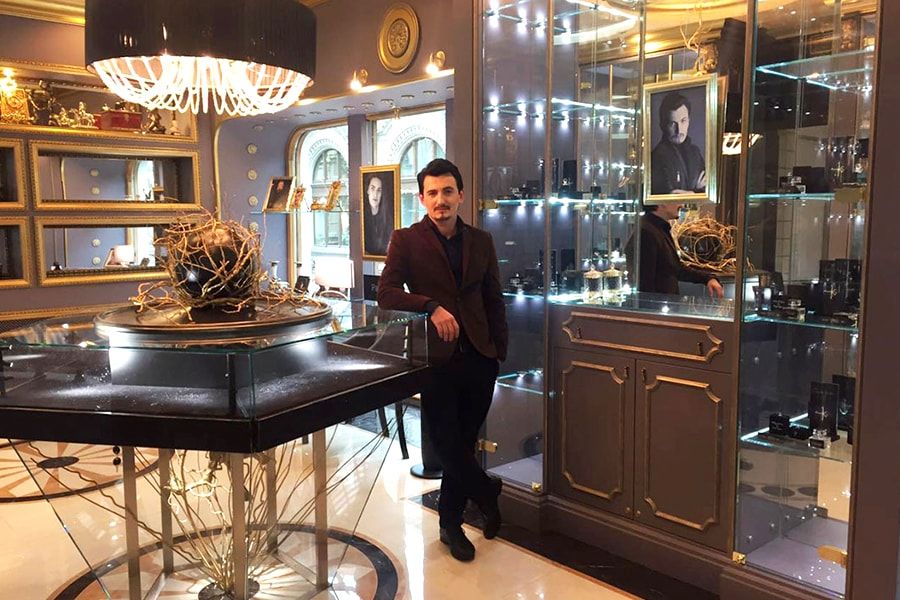 Примерочная зона в бутике Kadoni Studio от «EXPERT RETAIL»